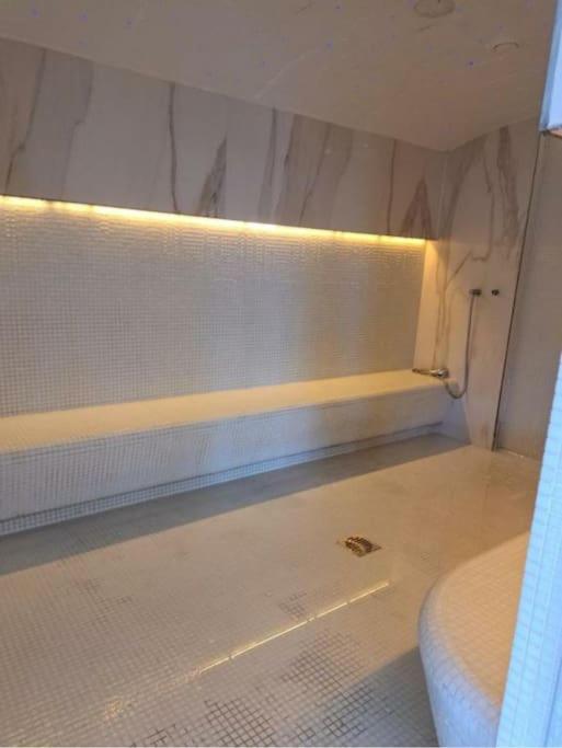 Alezzy Beach Apartament Prima Linie La Mare Năvodari Buitenkant foto
